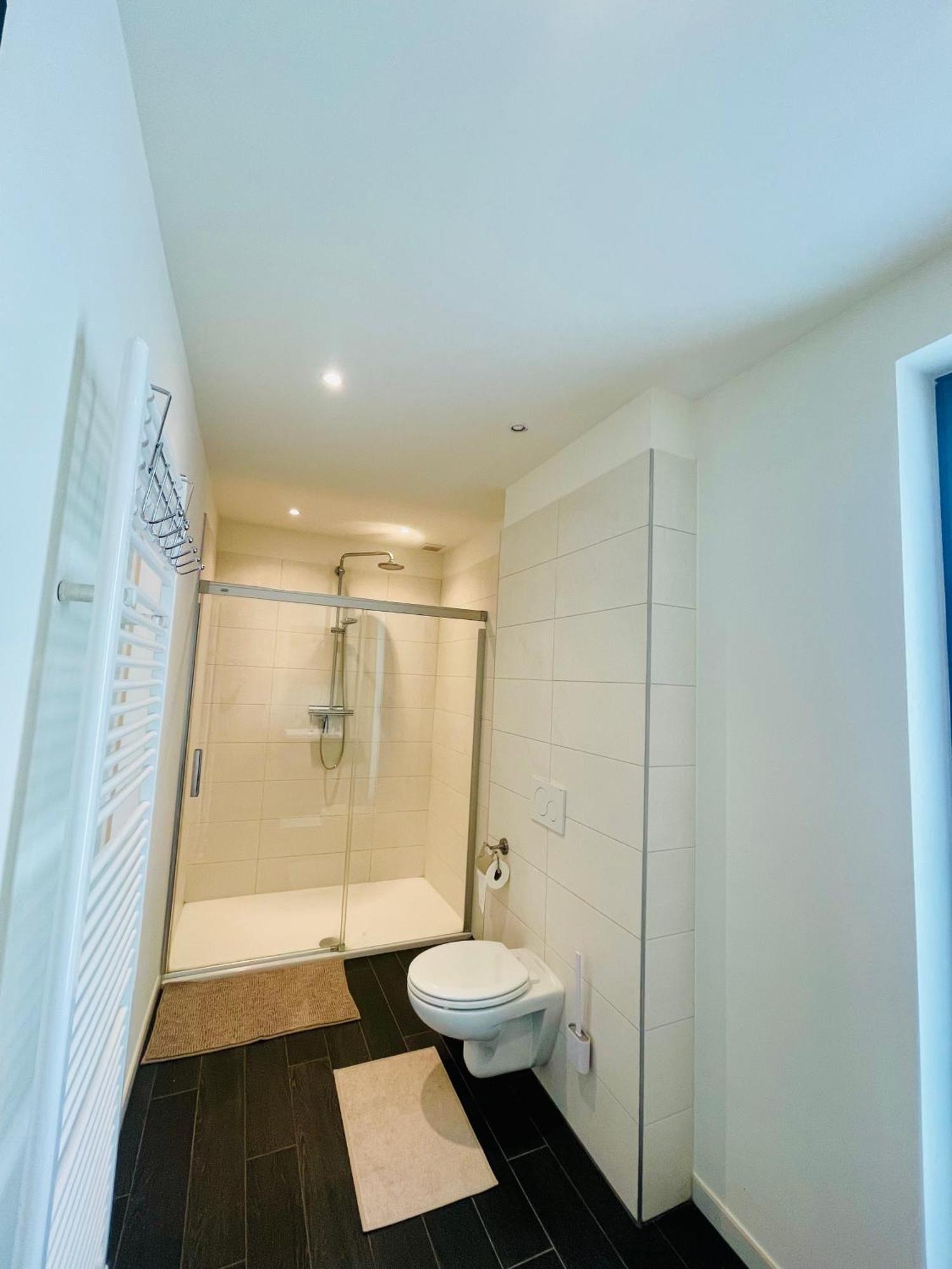 Down Town Spacious Loft Retreat With Private Parking Брюссель Экстерьер фото